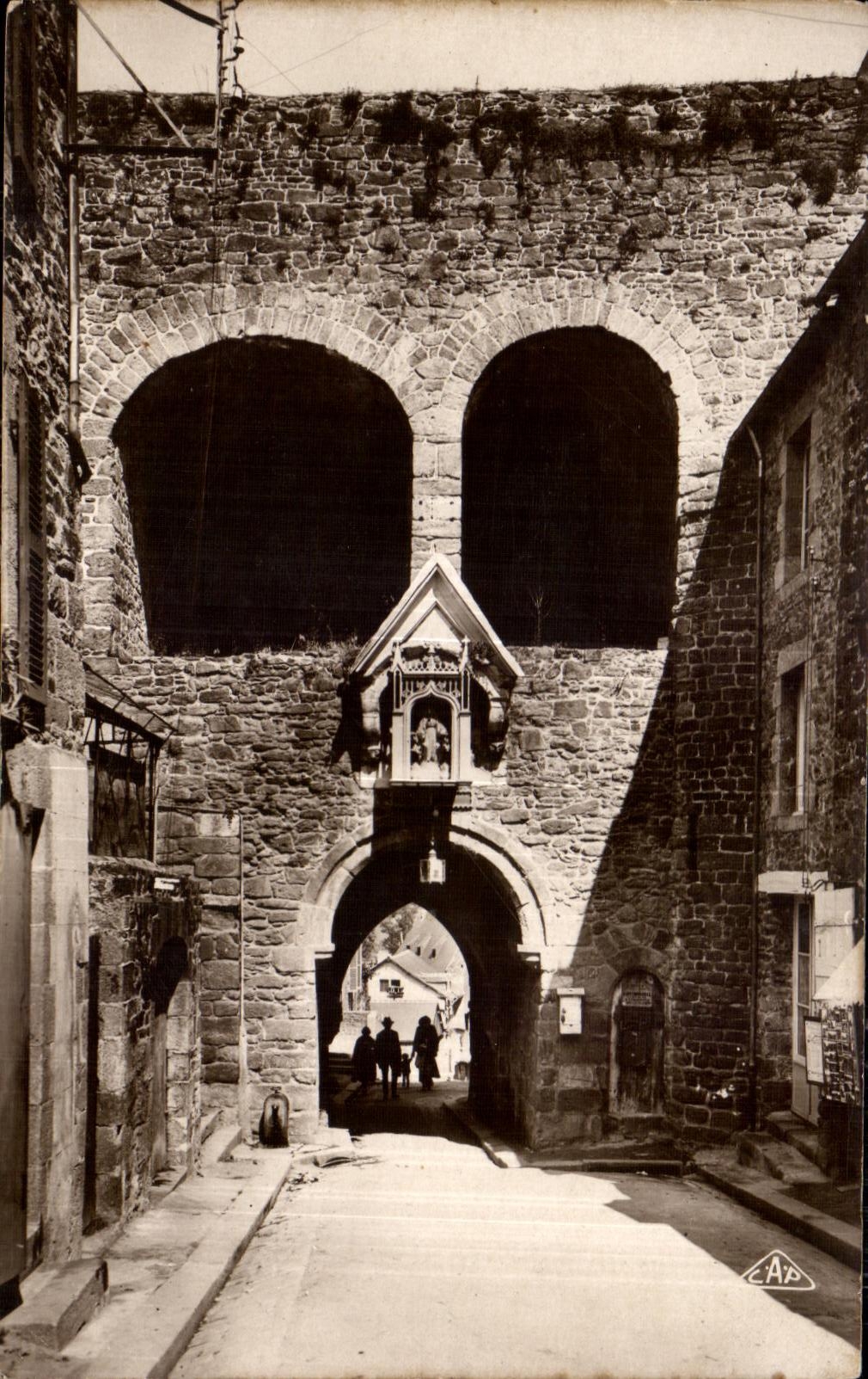 CPA Dinan Porte du Jersual Interieur