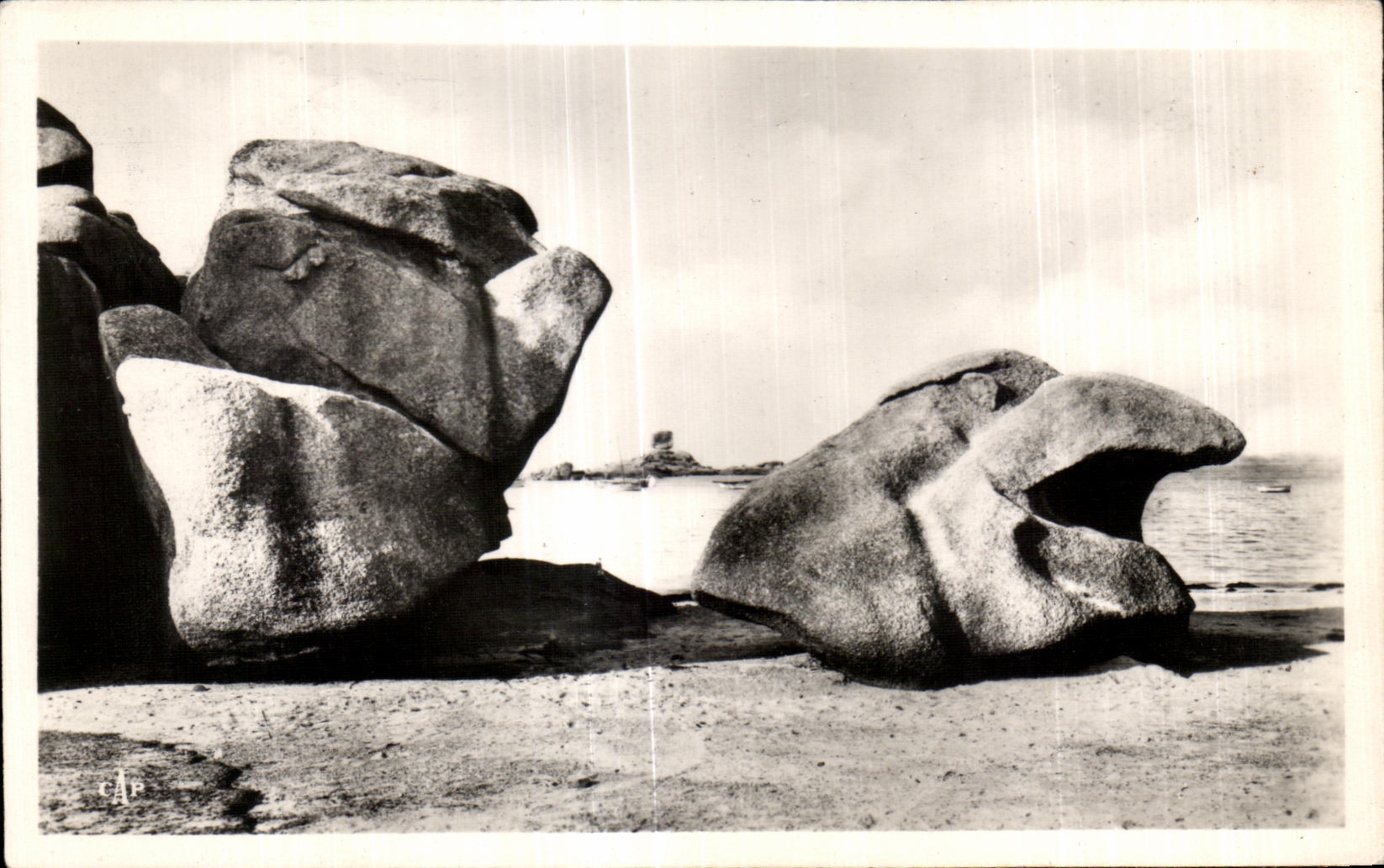 Rocher de la Crève de Coz-Pors — Trégastel — éditeur C.A.P.