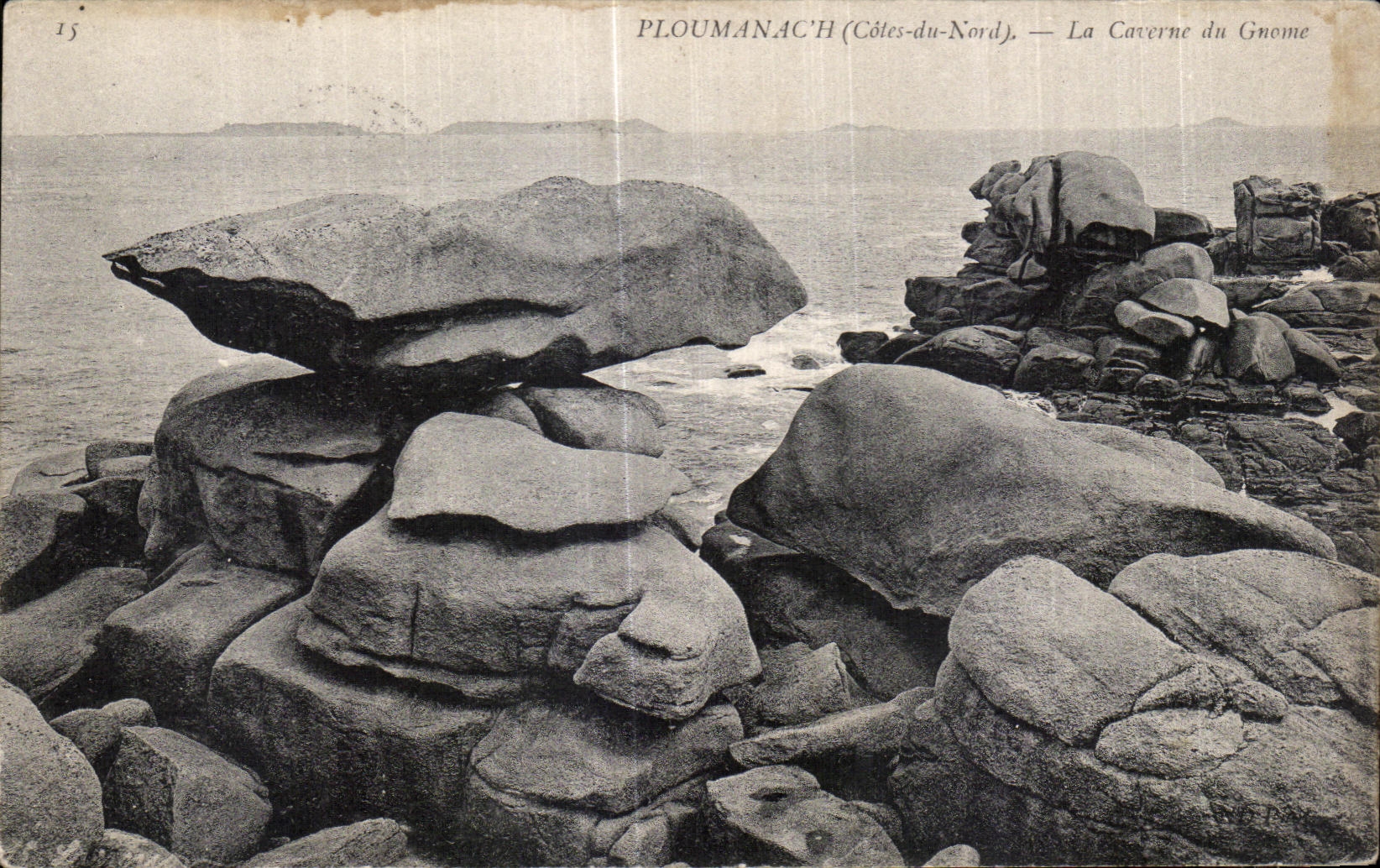 PLOUMANAC'H (Côtes-du-Nord) — La Caverne du Gnome — Éditeur non identifié, n° 15