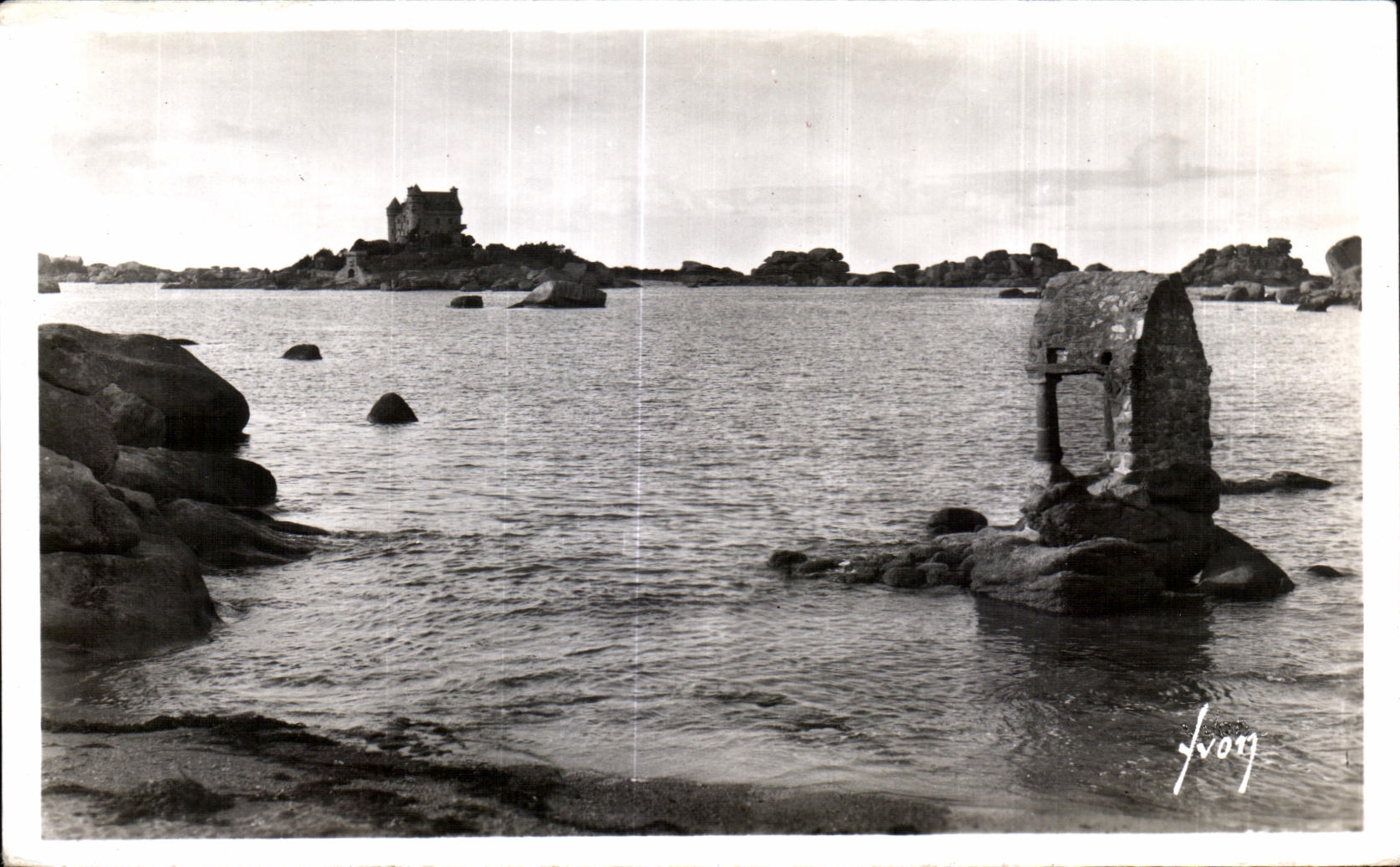 Ploumanac'h (C.-du-N.) — La baie intérieure et l'Oratoire de Saint-Guirec — Édition d'Art 'VORG', n°503