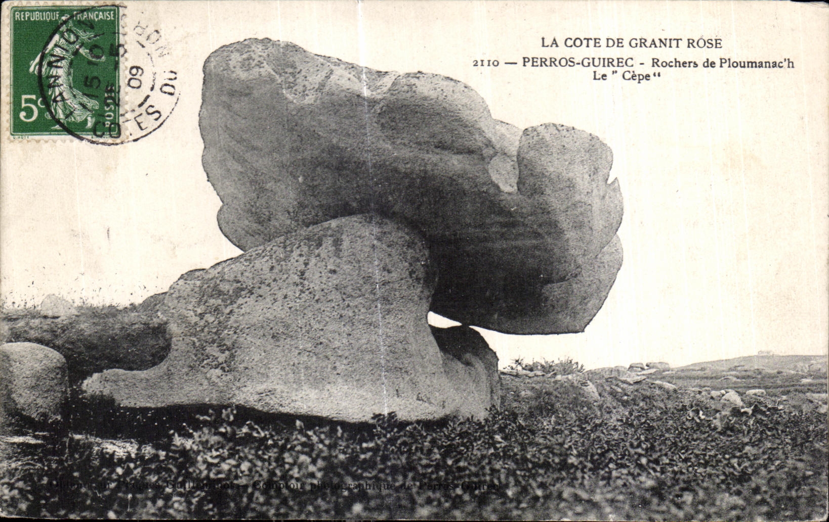CPA La Cote De Grant Rose Perros Guirec Rochers de Ploumanac h Le Cepe