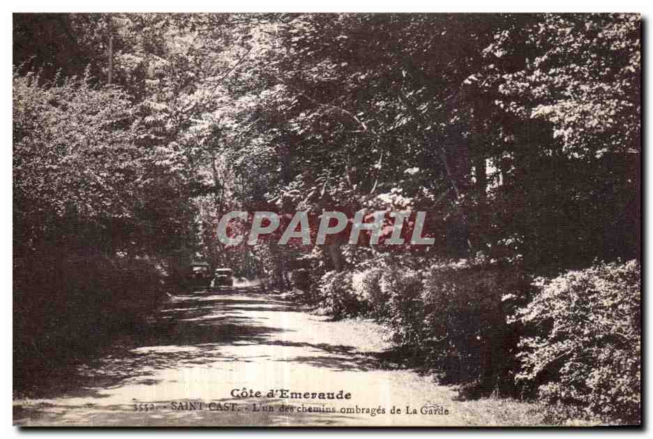 Côte d'Emeraude — L'un des chemins ombragés de La Garde — SAINT-CAST