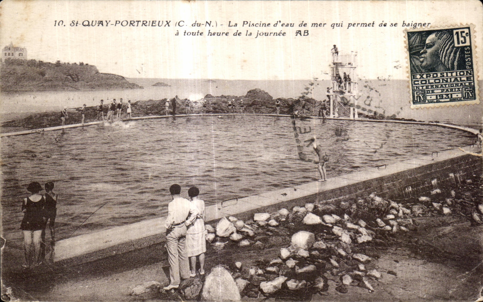 St-Quay-Portrieux (C.-du-N.) — La Piscine d'eau de mer qui permet de se baigner à toute heure de la journée — AB