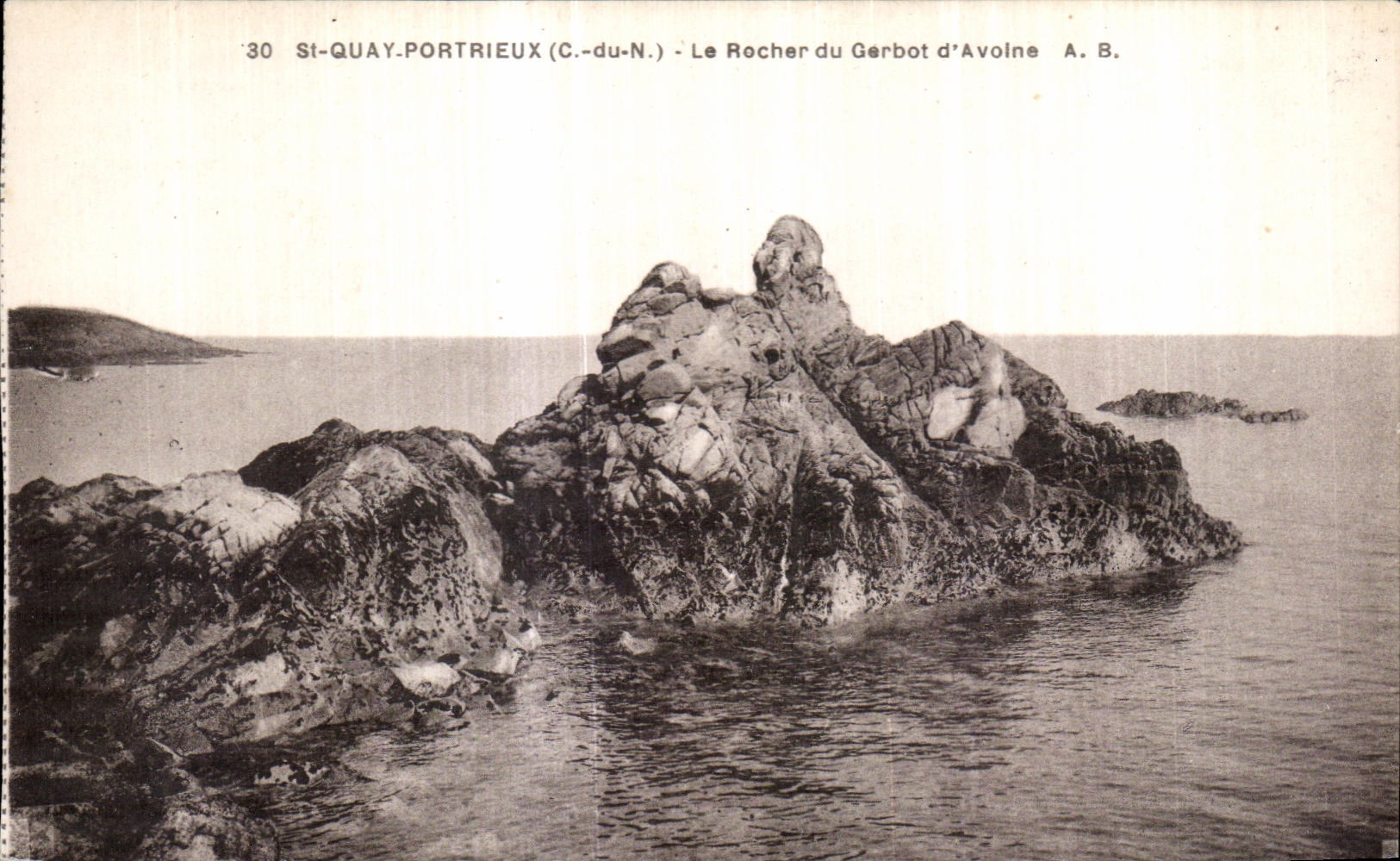 CPA Saint Quay Portrieux Le Rocher du Garbot d Avoine