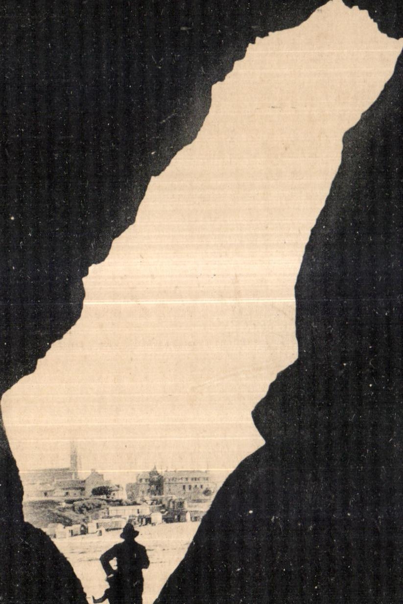 Ansicht einer Stadt durch eine Höhle — Verlag unbekannt