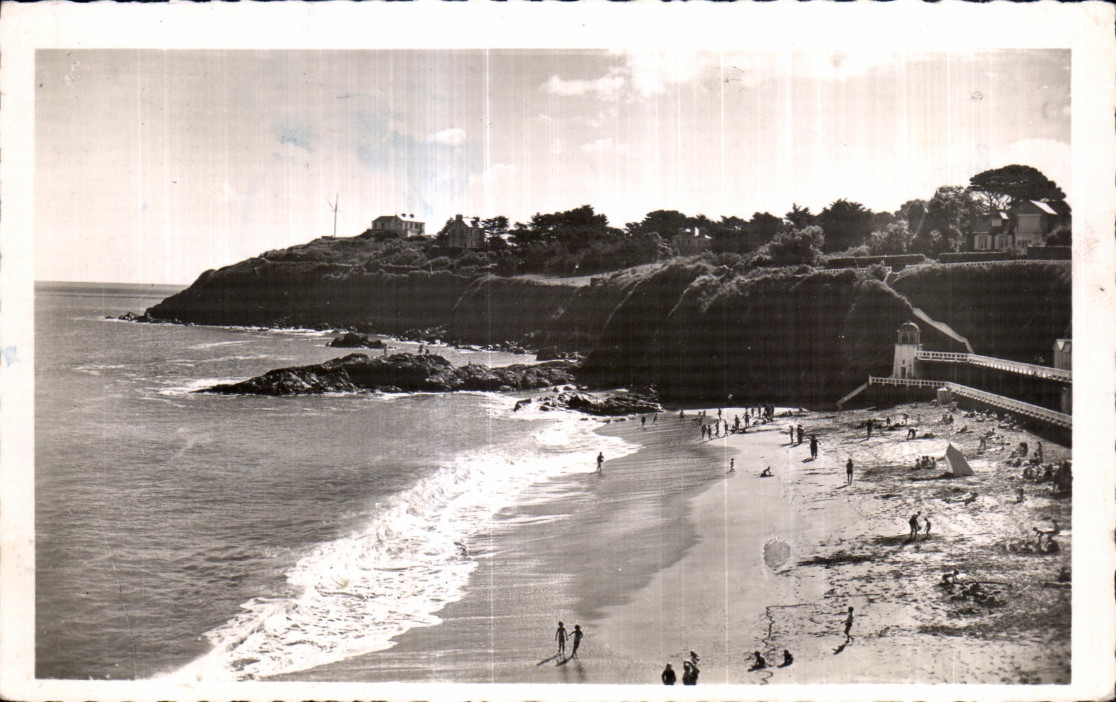 St-Quay-Portrieux (C.-du-N.) — La Plage du Château et le Sémaphore — Les Tirages Modernes