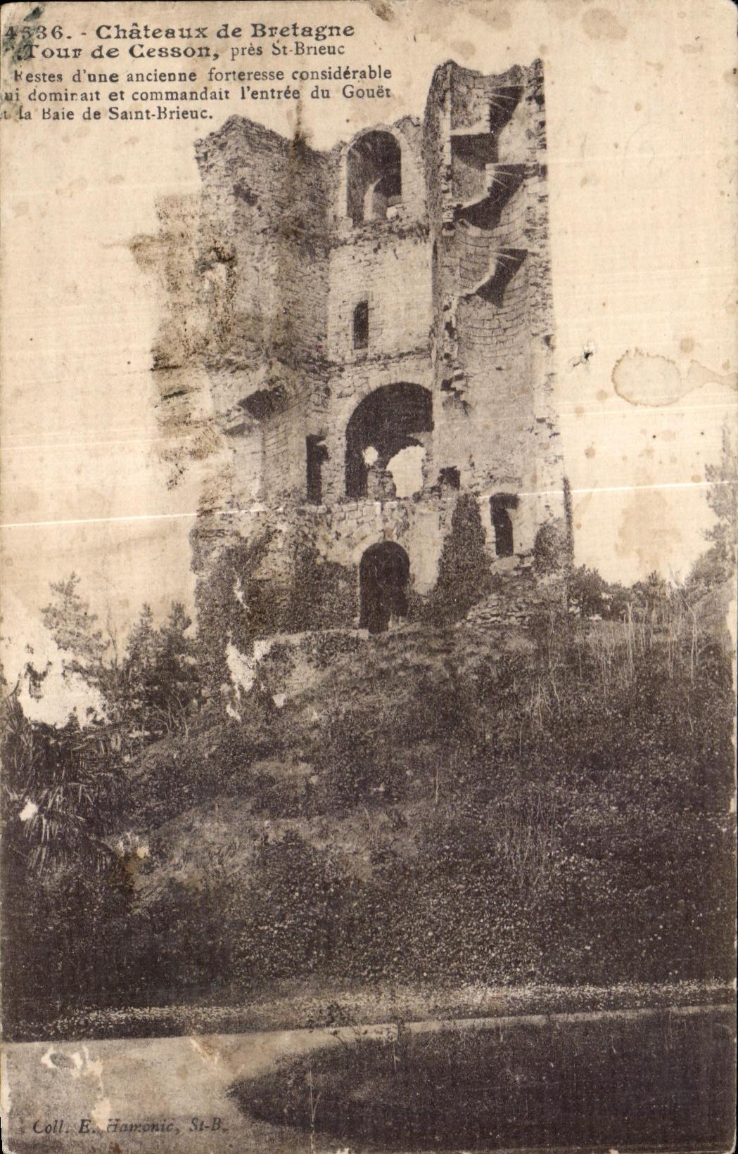 Tour de Cesson, près St-Brieuc — Châteaux de Bretagne — Coll. E. Homonic, St-B.