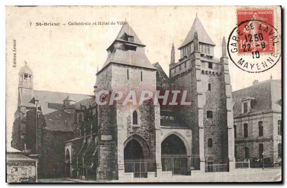 CPA Saint Brieuc La Cathedrale et Hotel de Ville
