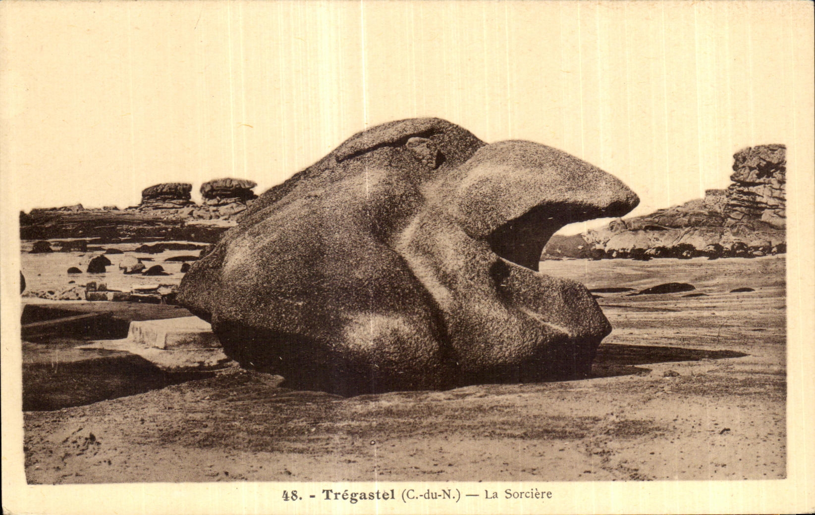 Trégastel (C.-du-N.) — La Sorcière — Édition Beau-Séjour