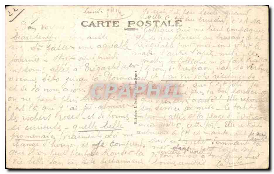 CPA Tregastel Le Pere Eternel Catte surieuse Sculpture mesurant 5 metres de haut est placee au centre et au sommet d und — Rückseite