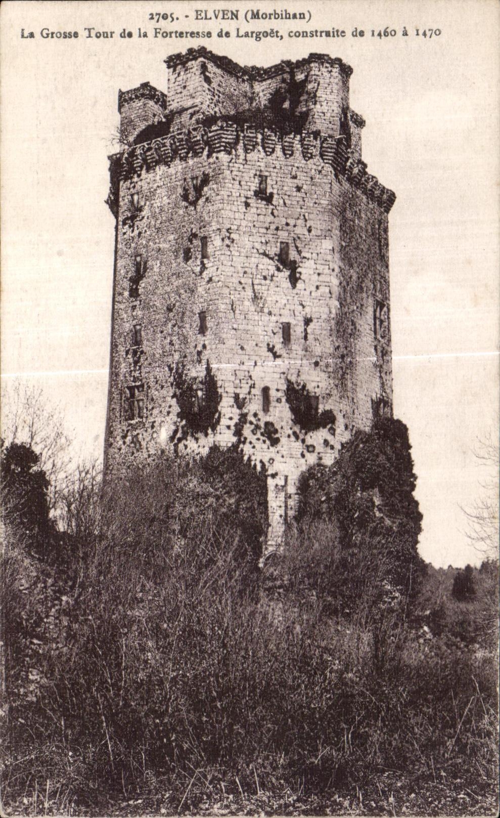 CPA Elven (Morbihan) La Grosse Tour de la Forteresse de Largoet constraite de