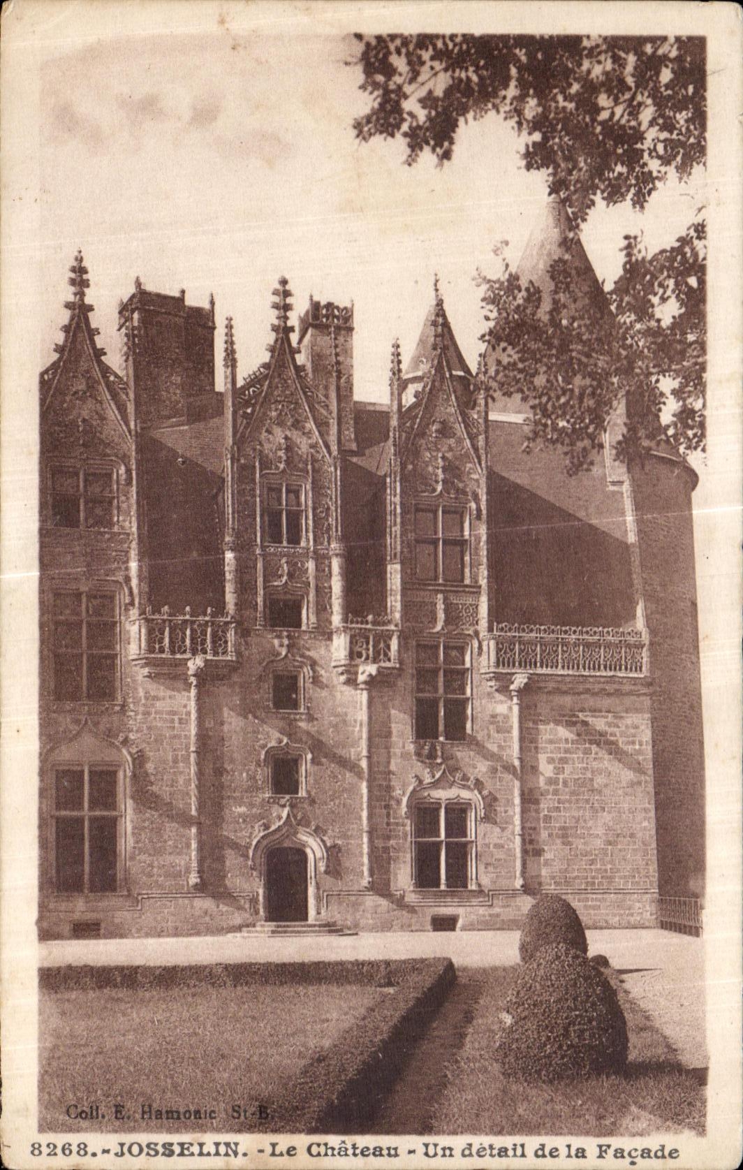 CPA Josselin Le Chateau Un detail de la Facade