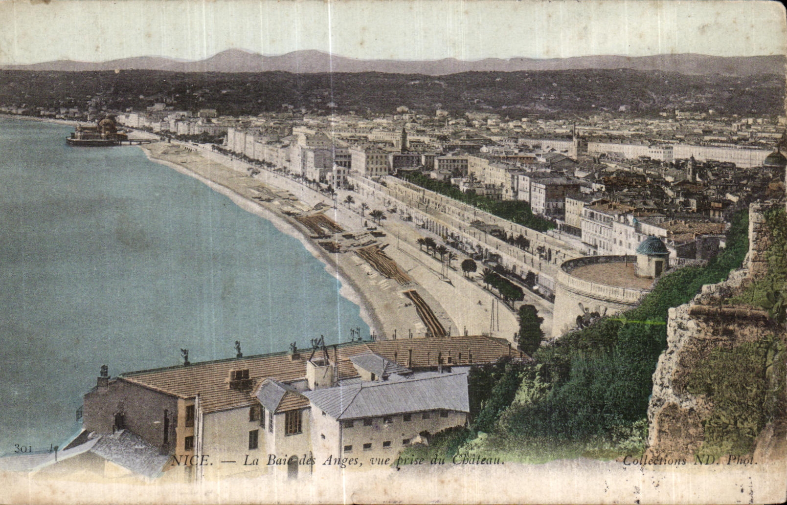 CPA Nice La Baie des Anges vue prise du Chateau