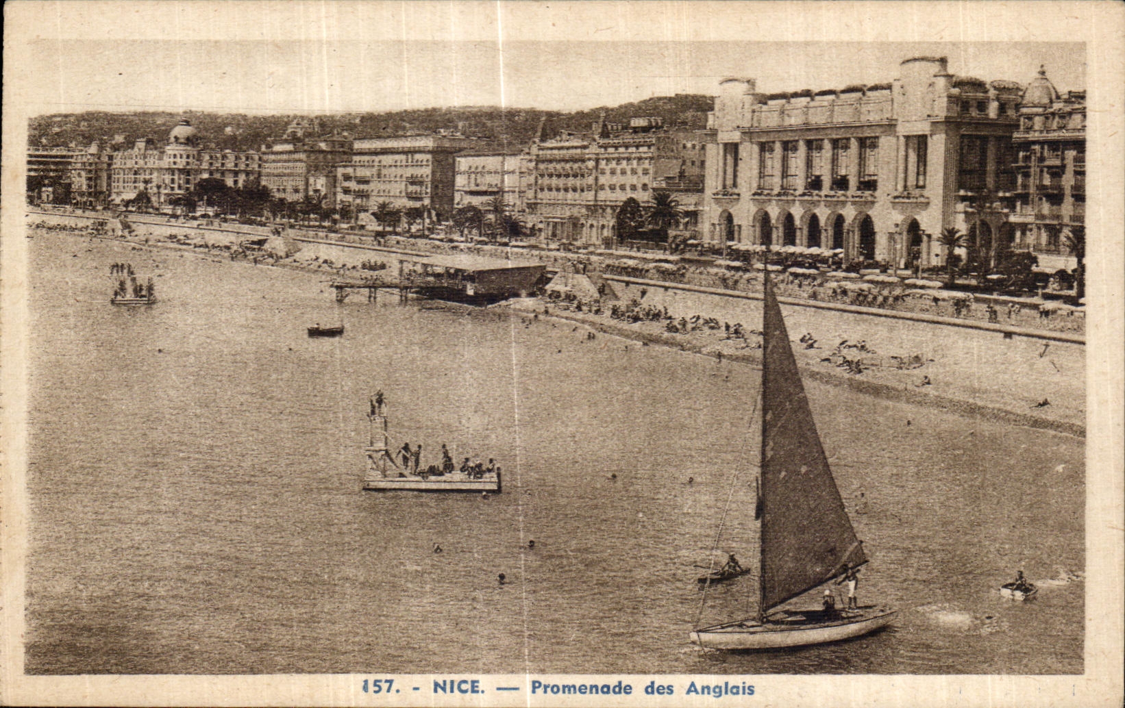 CPA Nice Promenade des Anglais Bateau