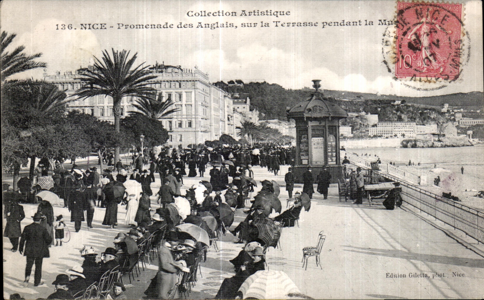 CPA Collection Artistique Nice Promenade des Angais sur la Terrasse pendant la