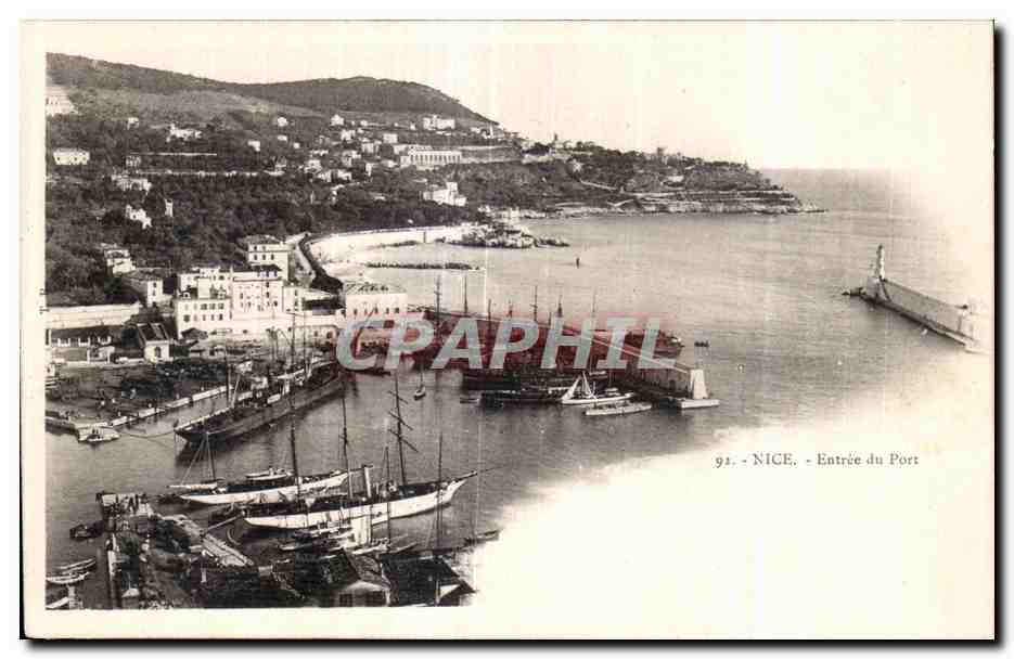 CPA Nice Entree du Port Bateaux