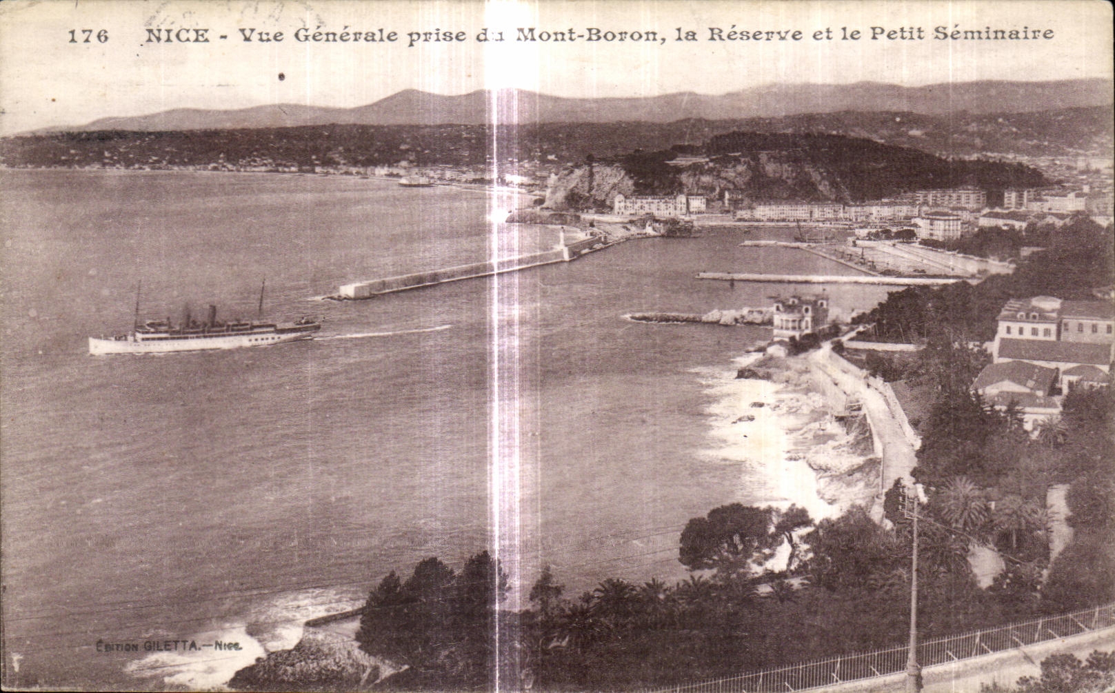 CPA Nice Vue generale Prise de Mont Boron la Reserve et le Petit Seminaire Bateau 
