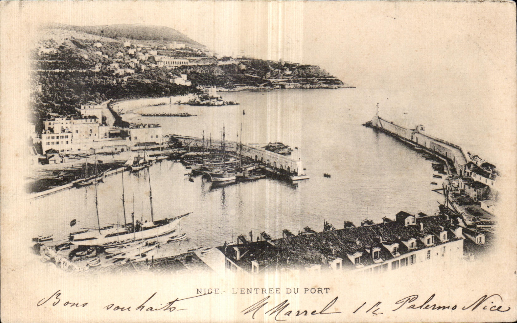 CPA Nice L entree du Port Bateaux