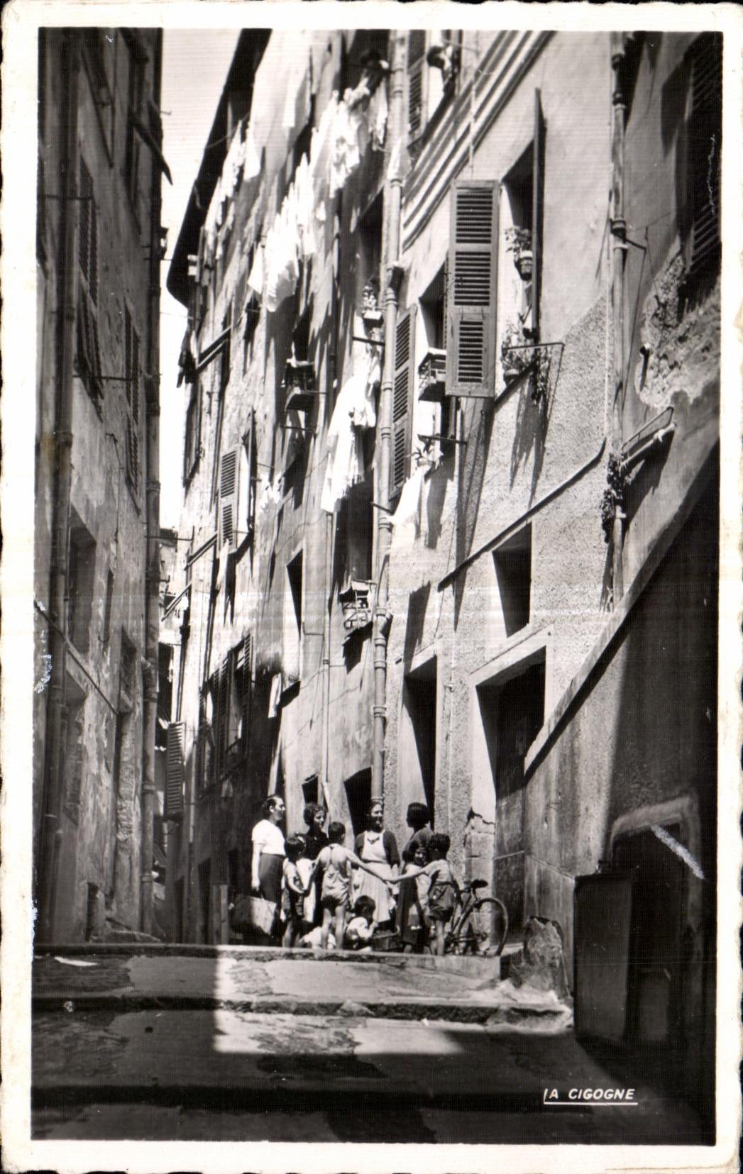 CPA Nice Vieille rue Pittoresque enfants