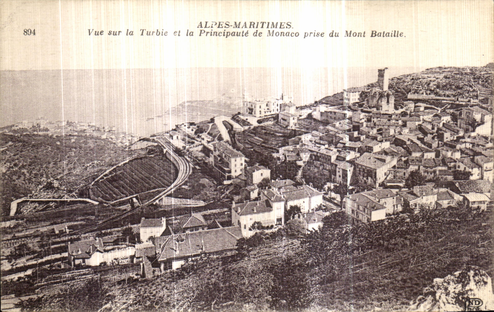 CPA Alpes Maritimes Vue sur la Turbie et la Principaute de Monaco prise du mont Bataille