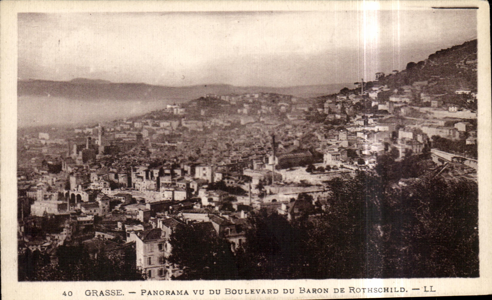 CPA Grasse Panorama vu du Boulevard du Baron de Rotschild
