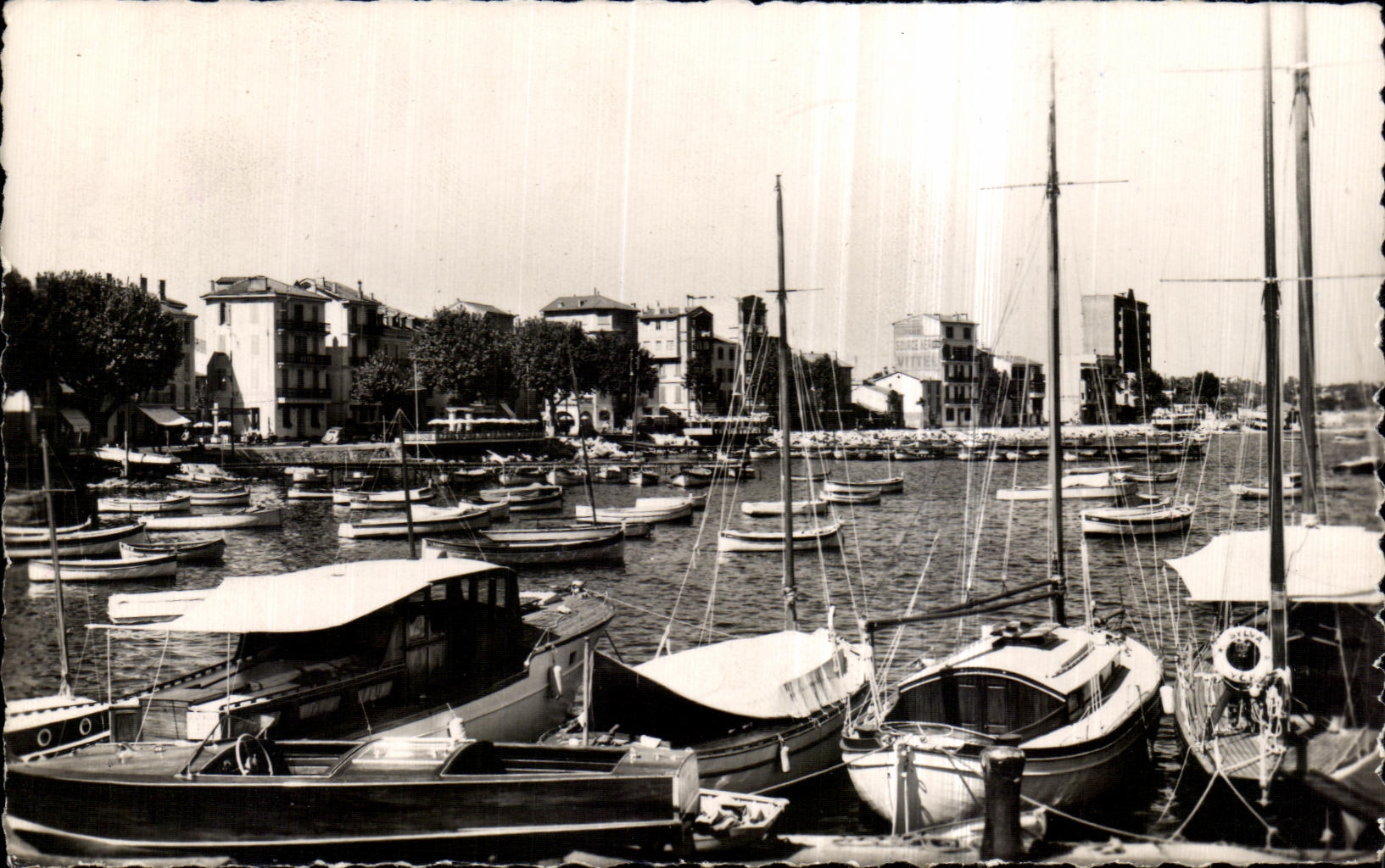 CPA Golfe Juan Le Port Bateaux