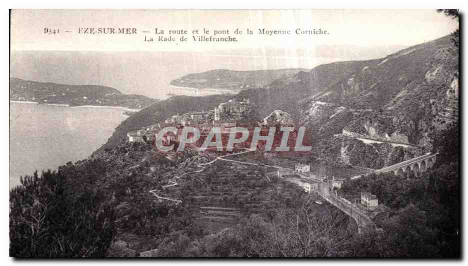 CPA Eze Sur Mer La route et le pont de la Moyenne Corniche La Rade de Villefranche