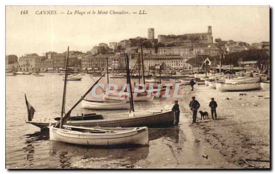 CPA Cannes La Plage et le Mont Chevalier Bateaux