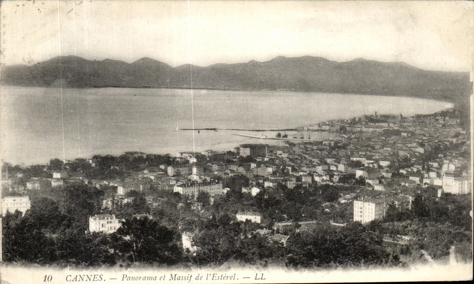 CPA Cannes Panorama et Masif de l Esterel