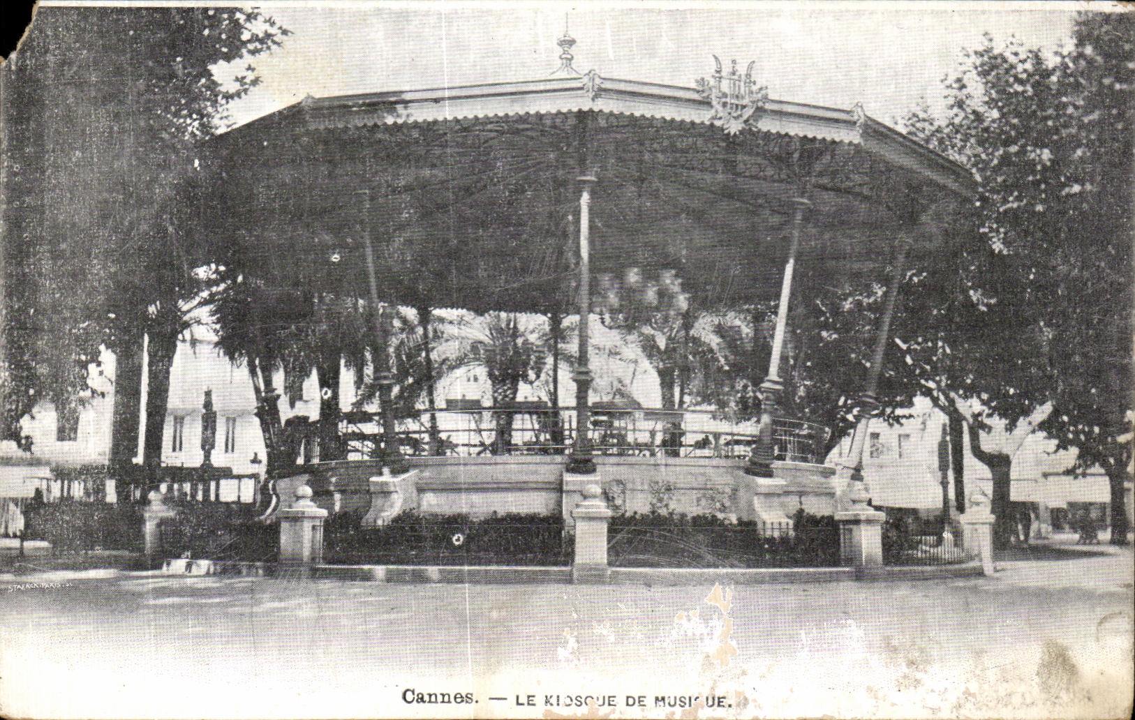 CPA Cannes Le Xiosque De Musee