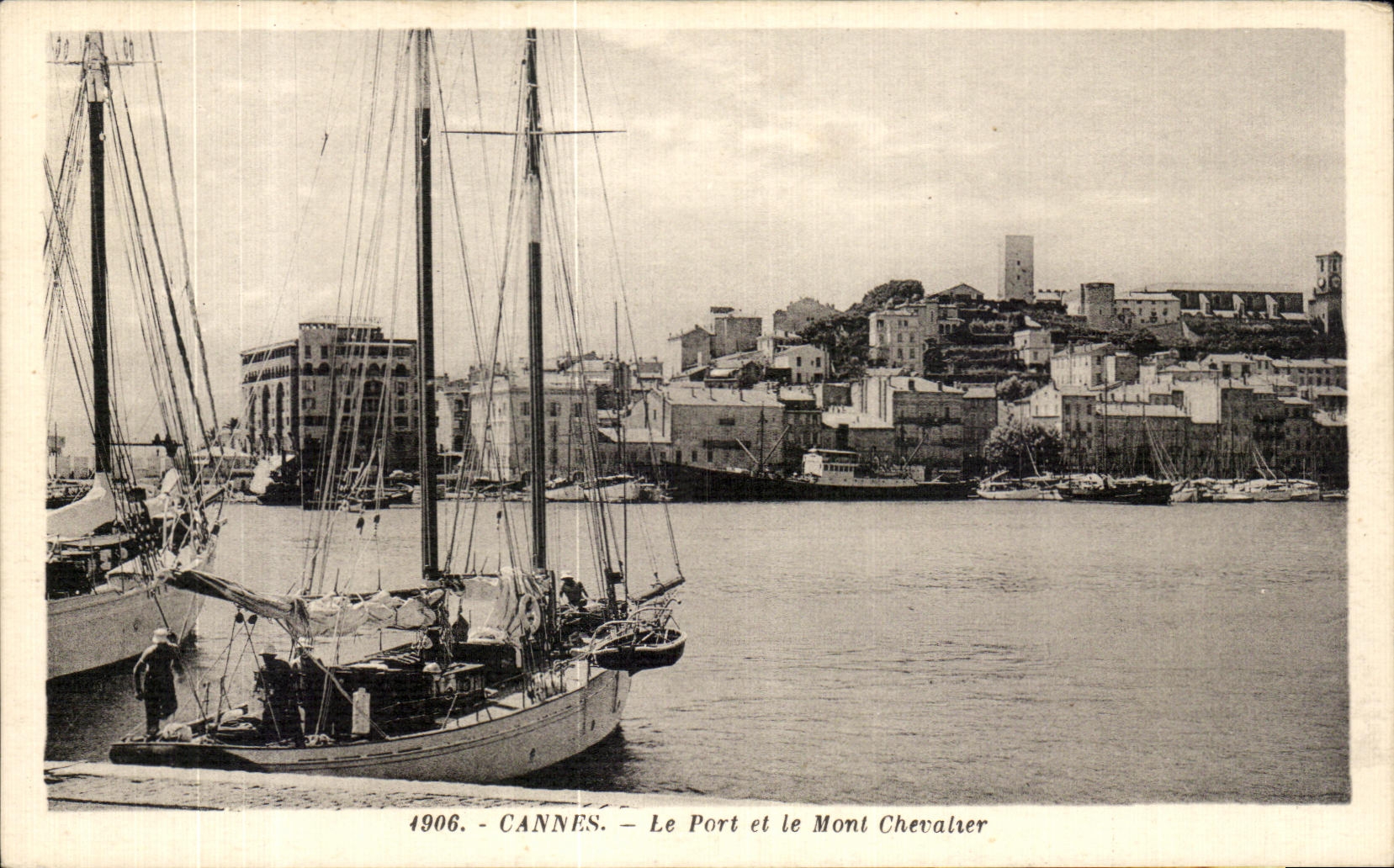 CPA Cannes Le Port et le Mont Chevaliver
