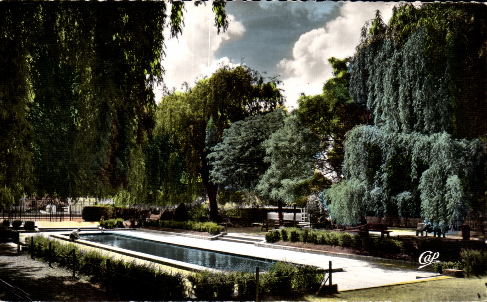 Le Square d'Enghien-les-Bains — vue du bassin — éditeur Cap