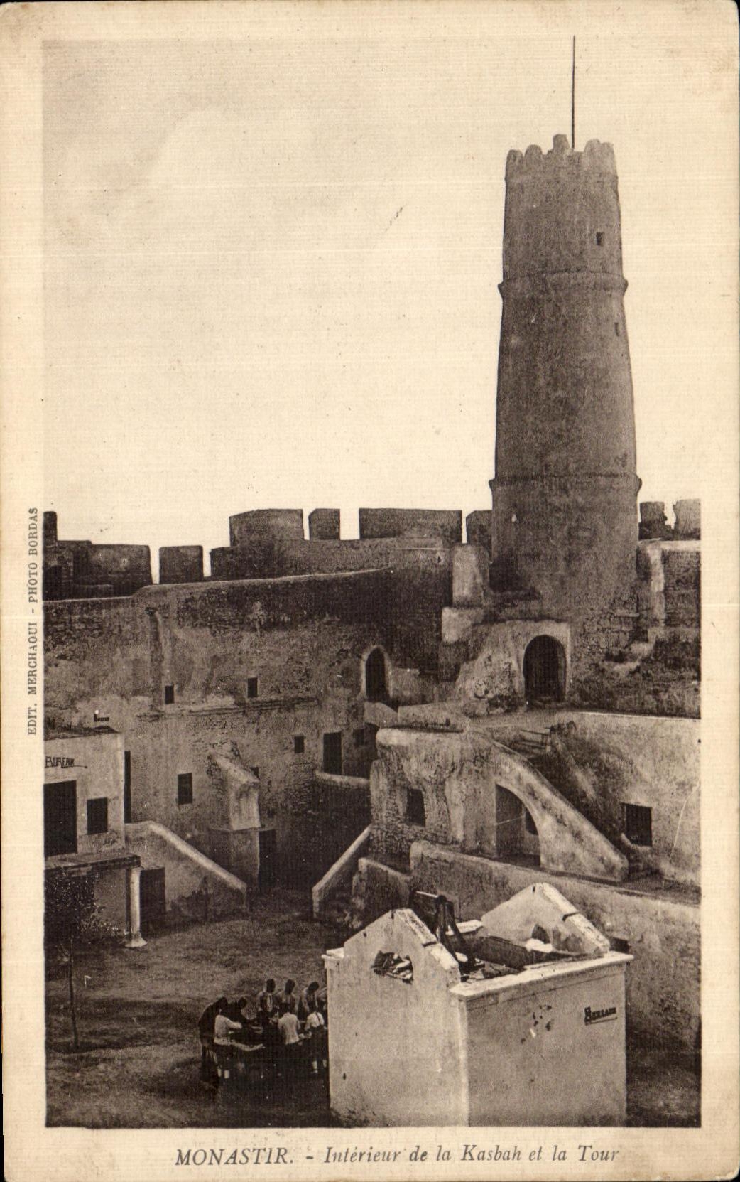CPA Monastir Interieur de la Kasbah et la Tour tunisie