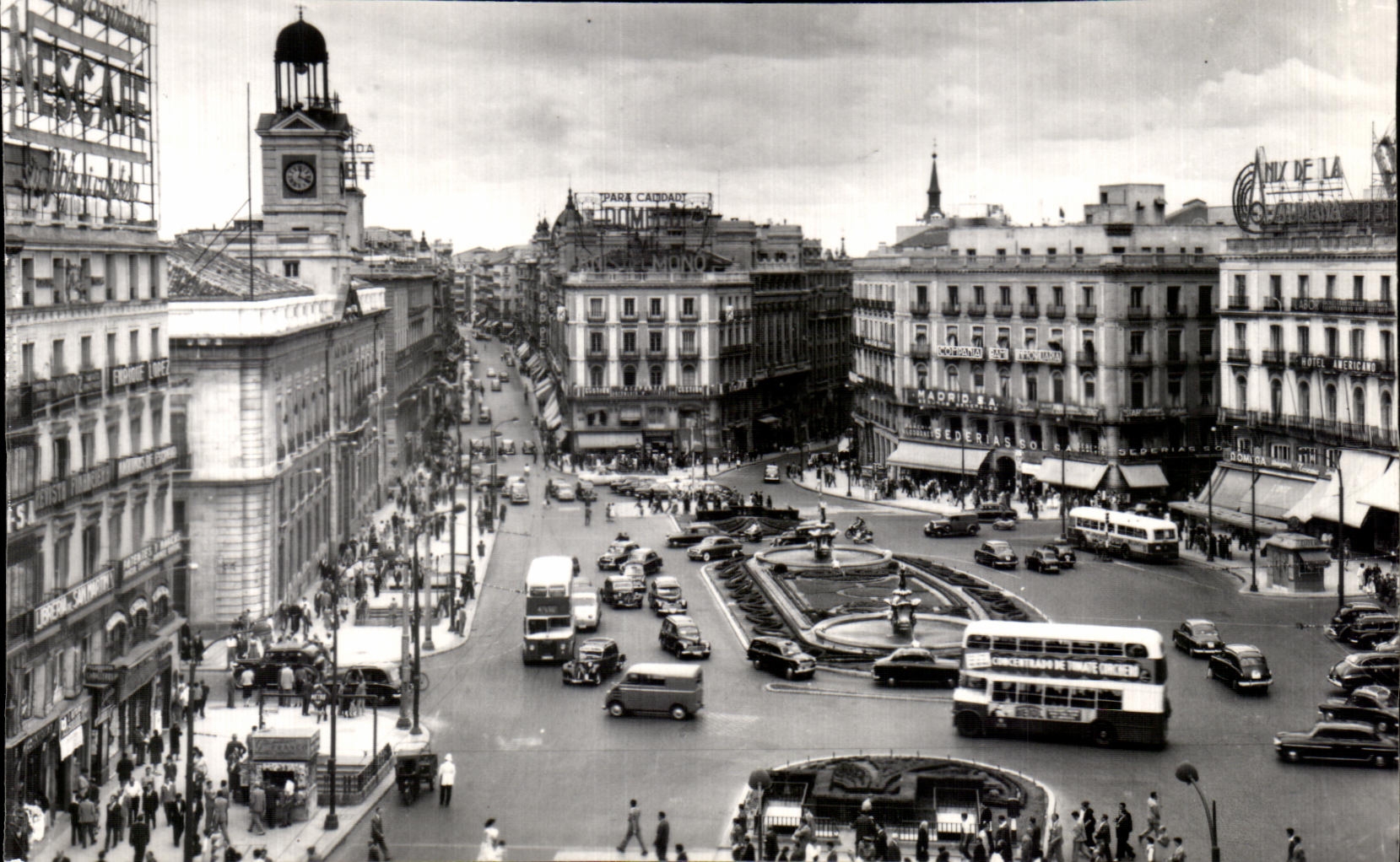 Madrid — Place du Soleil — éditeur CPHIL, n° 23