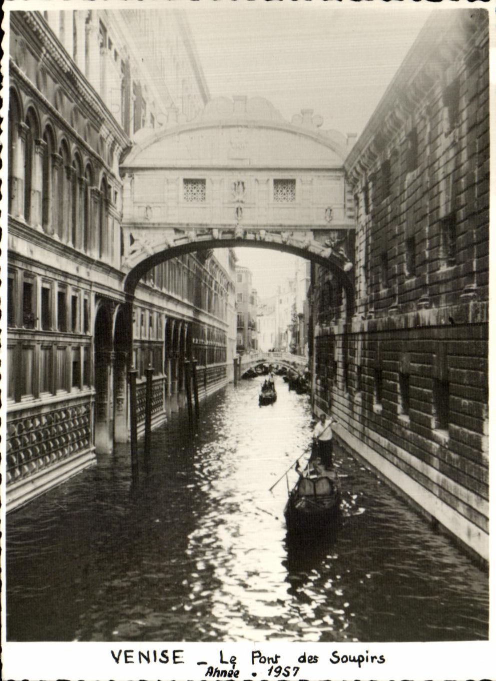 CPA Venise Le Pont des Soupirs annee 1957