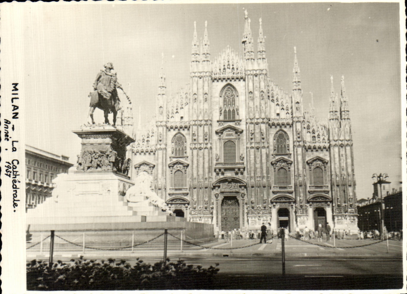 CPA Milan La Cathedrale Annee 1957