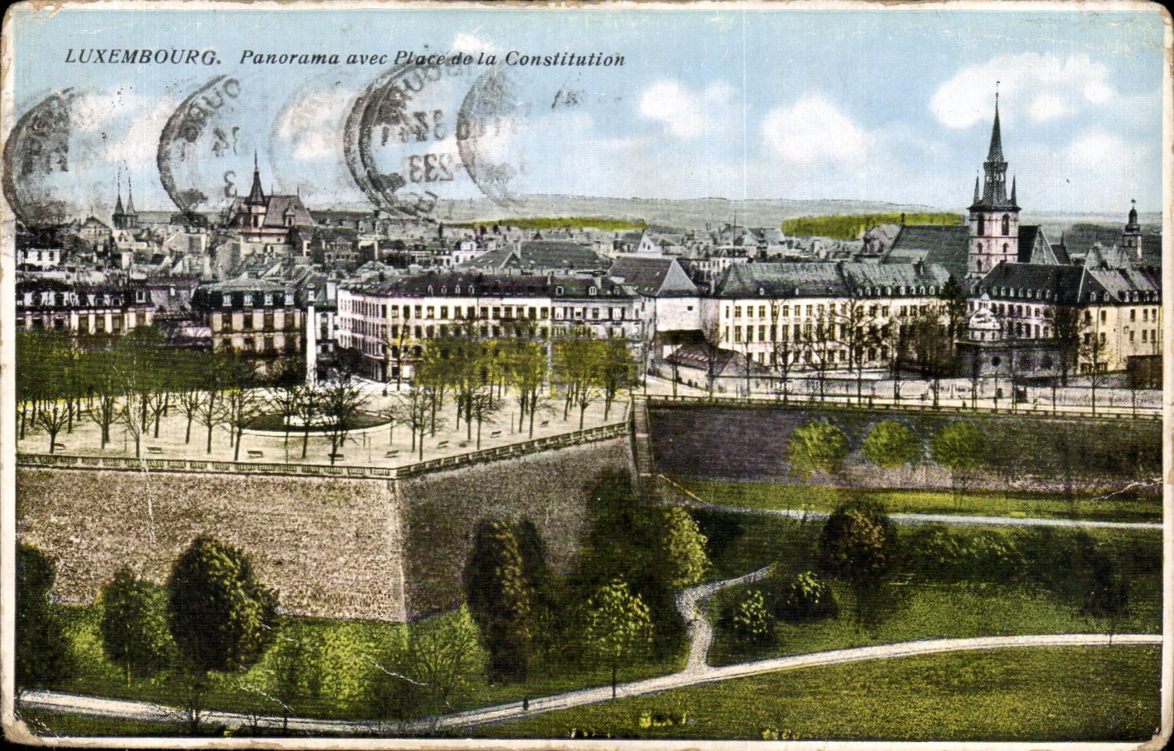 CPA Luxembourg Panorama avec Place de la Castitution