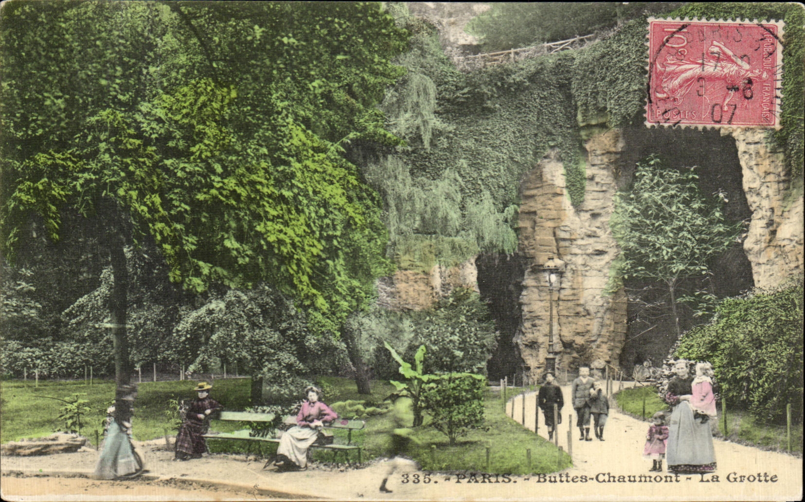 CPA Paris Buttes Chaumont La Grotte Nourrice