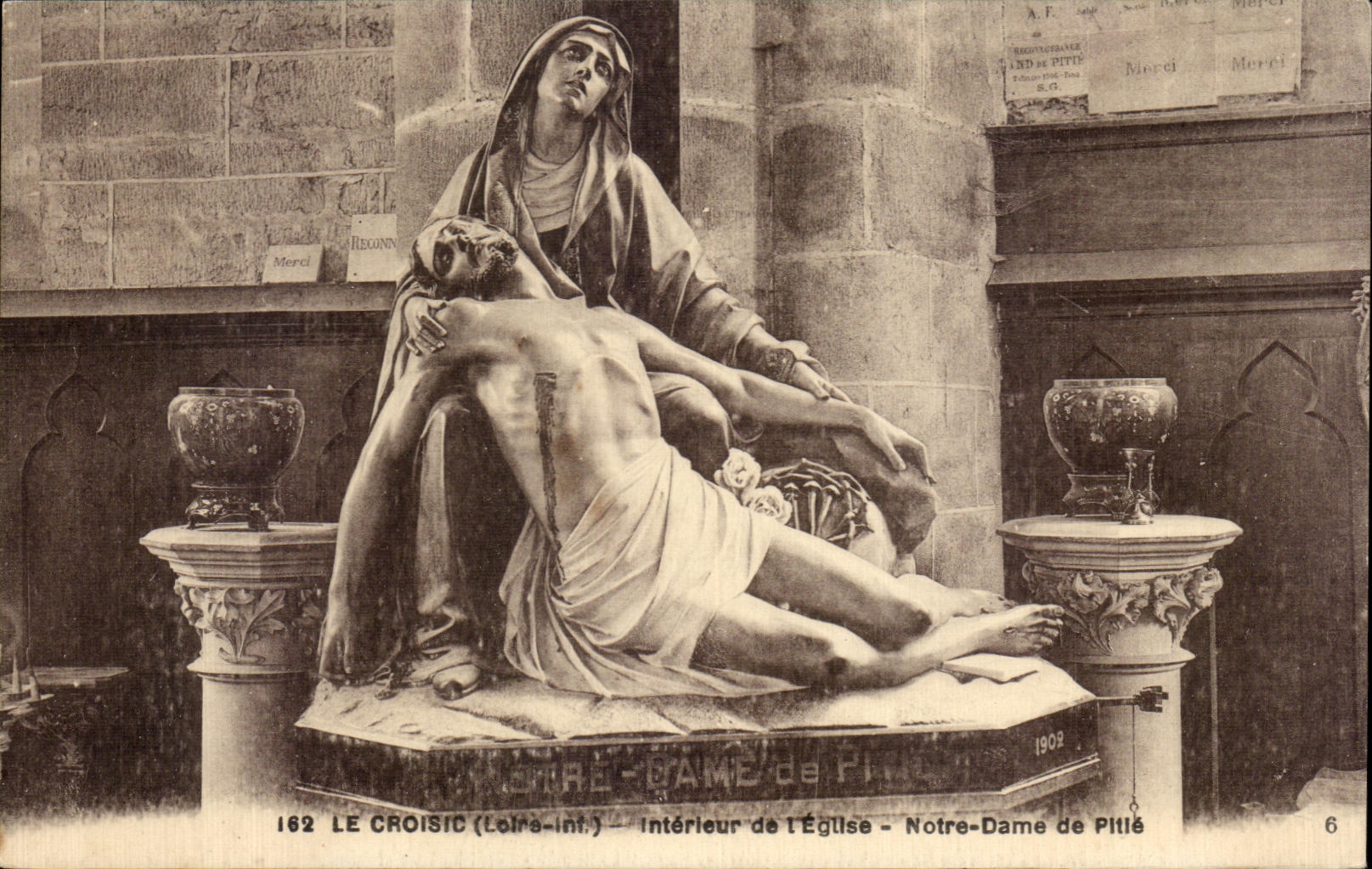 CPA Le Croisic Interleur de l Eglise Notre Dame de Plile