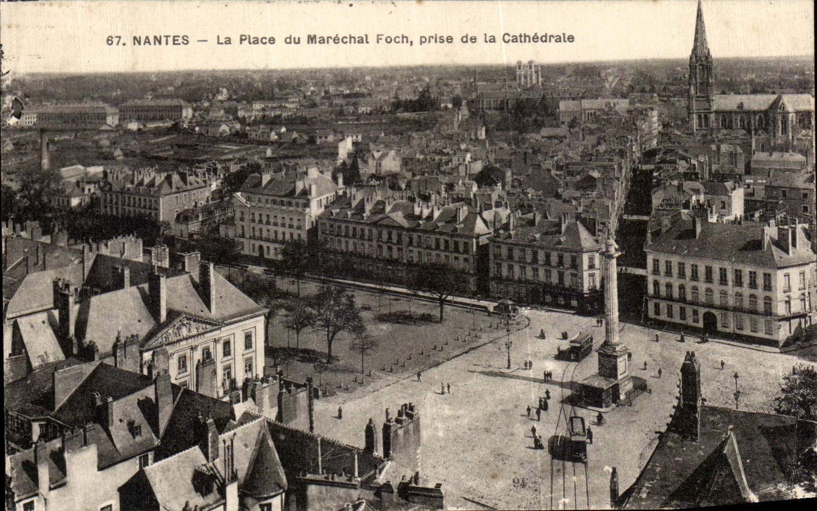 CPA Nantes La Place du Marechat foch prise de la Cathedrale