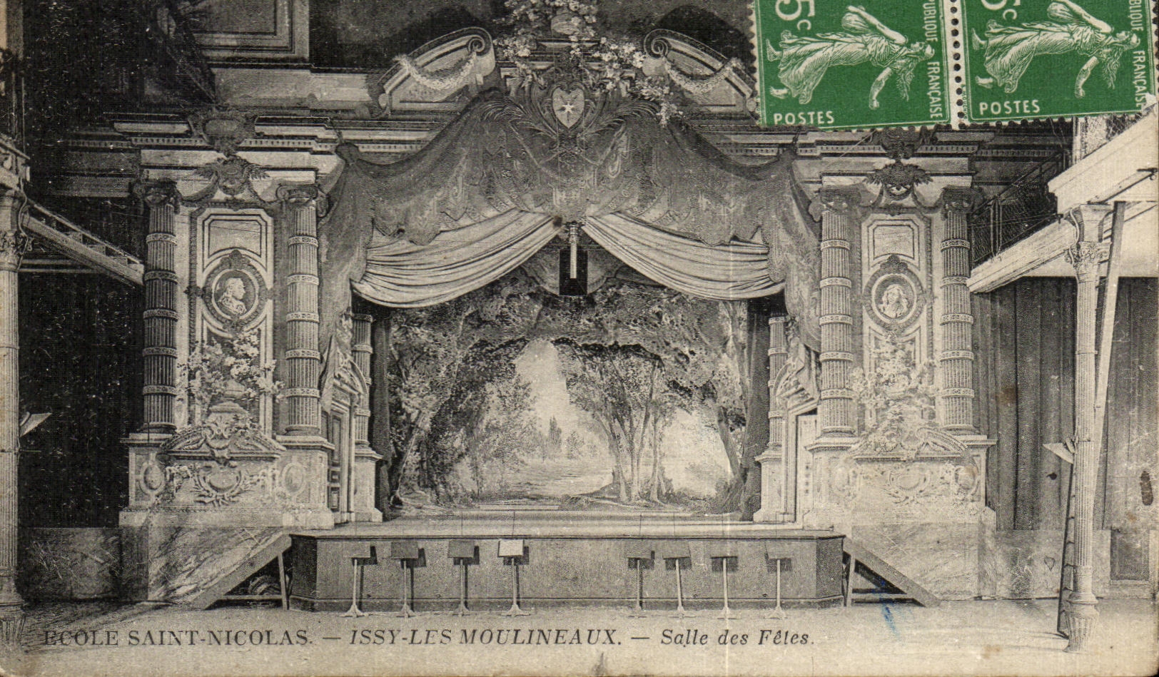 CPA ecole Saint Nicolas Issy Les Moulineaux SAlle des fetes