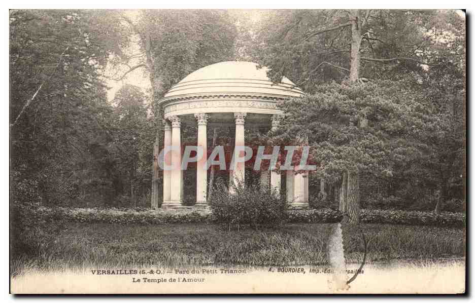 CPA Versailles Parc du Petit Trianon Le Temple de I Amour