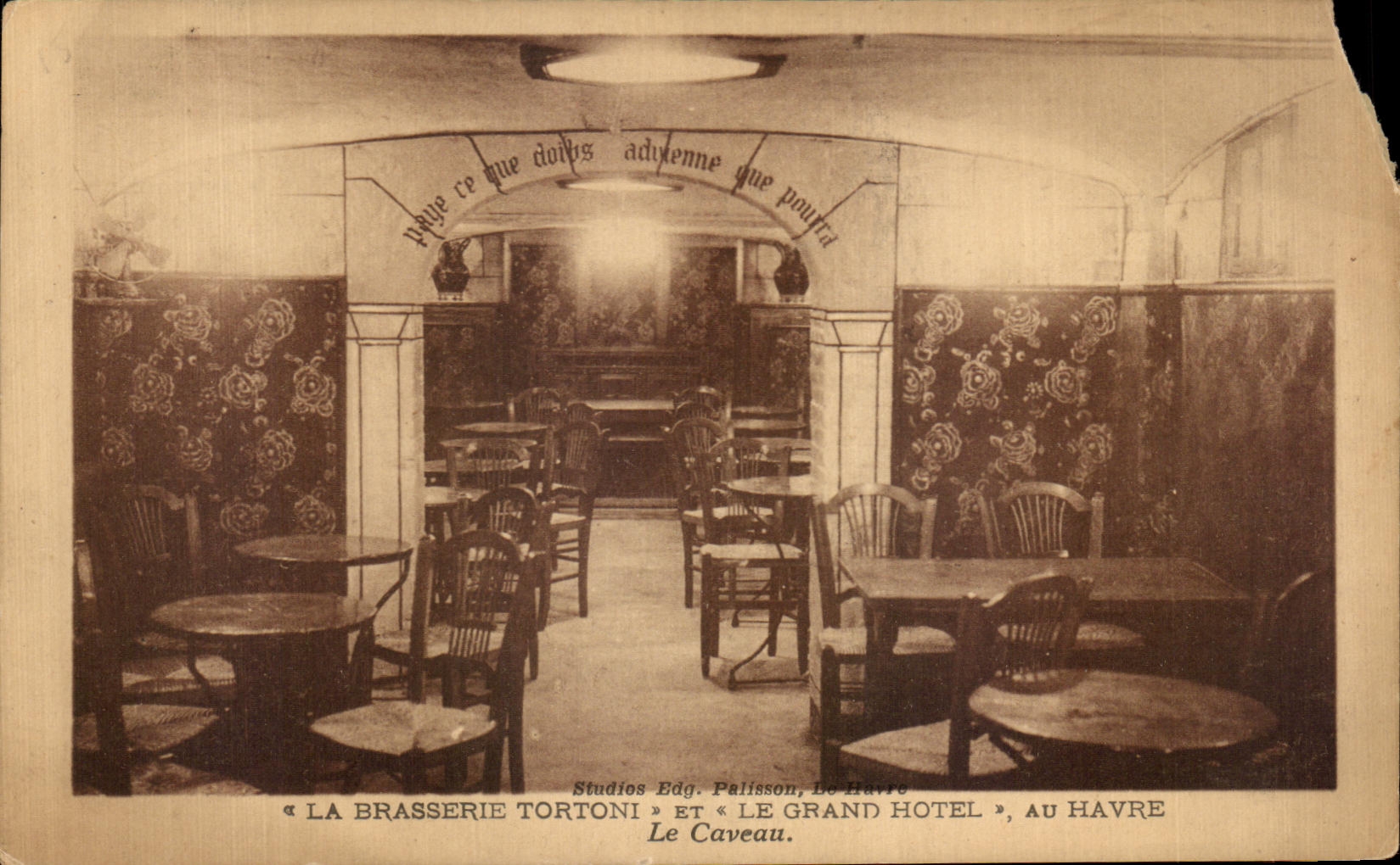 CPA La Brasserie Torton et Le Grand Hotel Au Havre Le Caveau