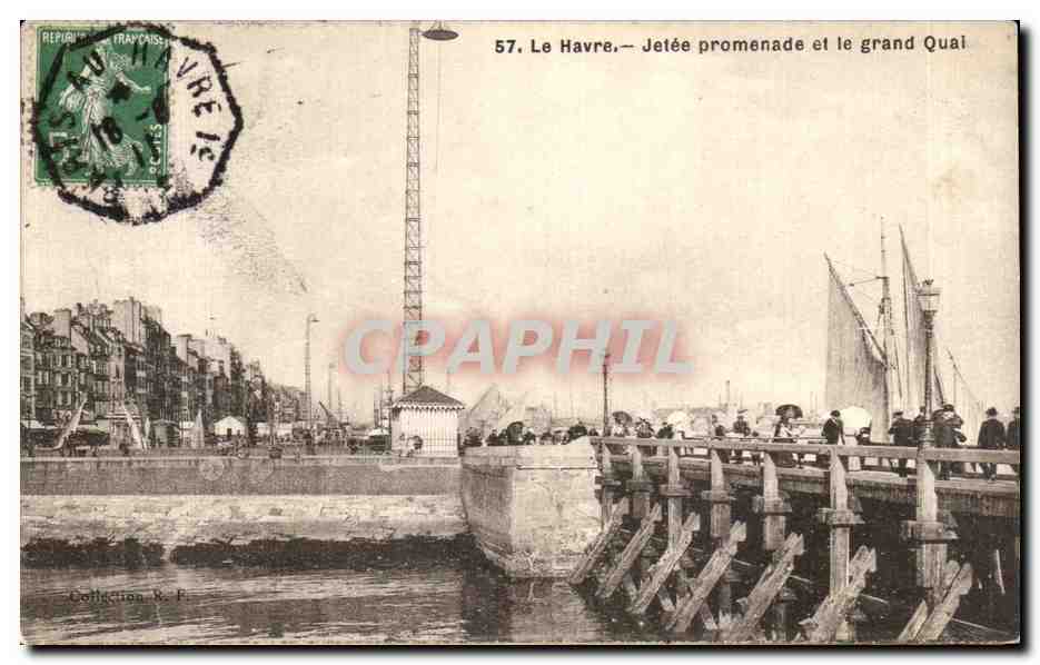CPA Le Havre Jetee promenade et le grand Quai