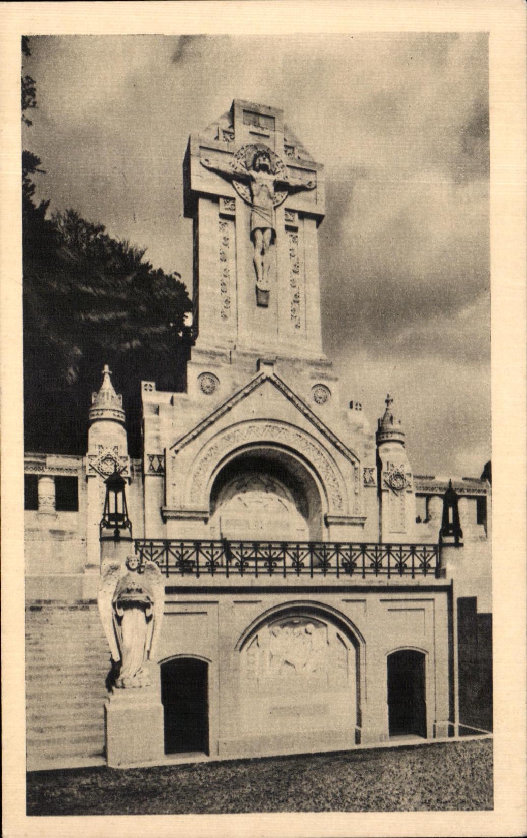 Die Basilika von Lisieux — Das monumentale Kreuzweg — Hélio-Cachan (Seine)
