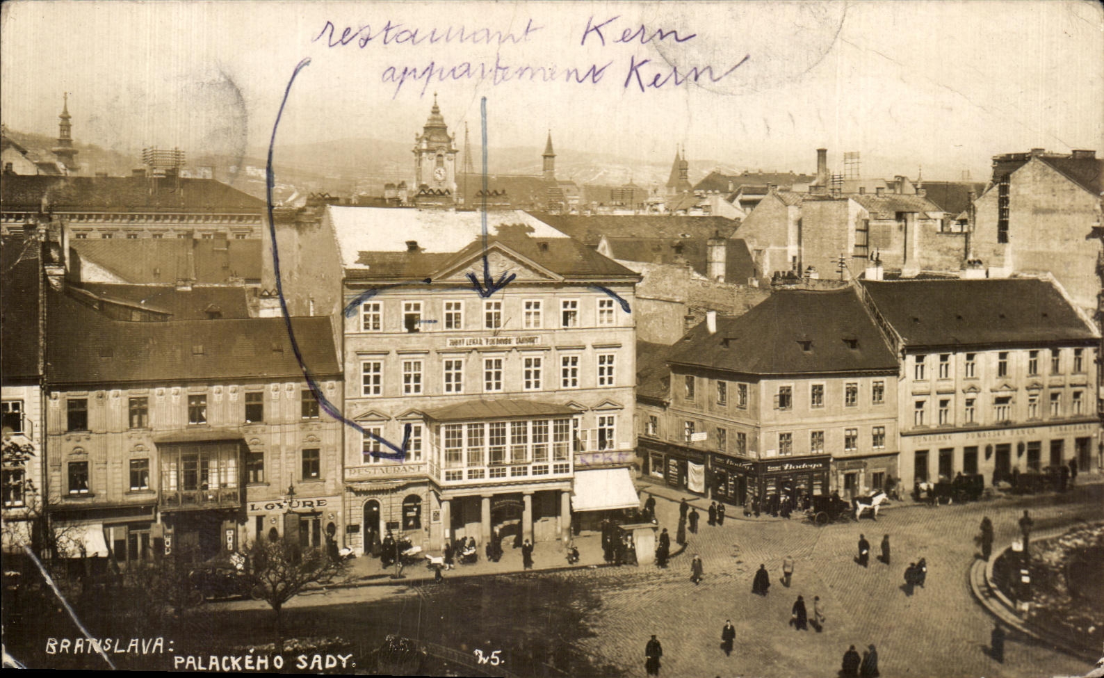 Bratislava: Palackého sady — Restaurant Kern — n°5