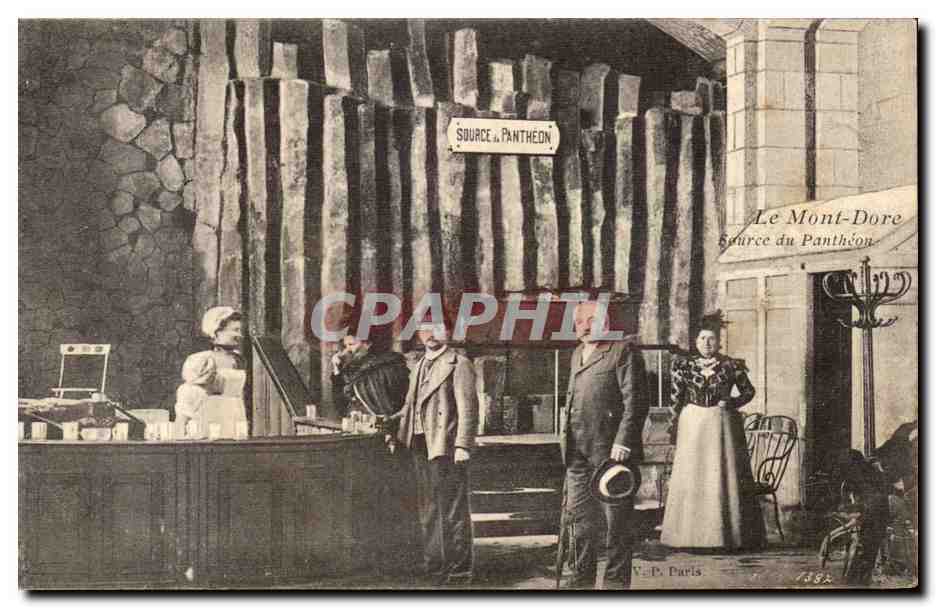 CPA Le Mont Dore Source du Pantheon 