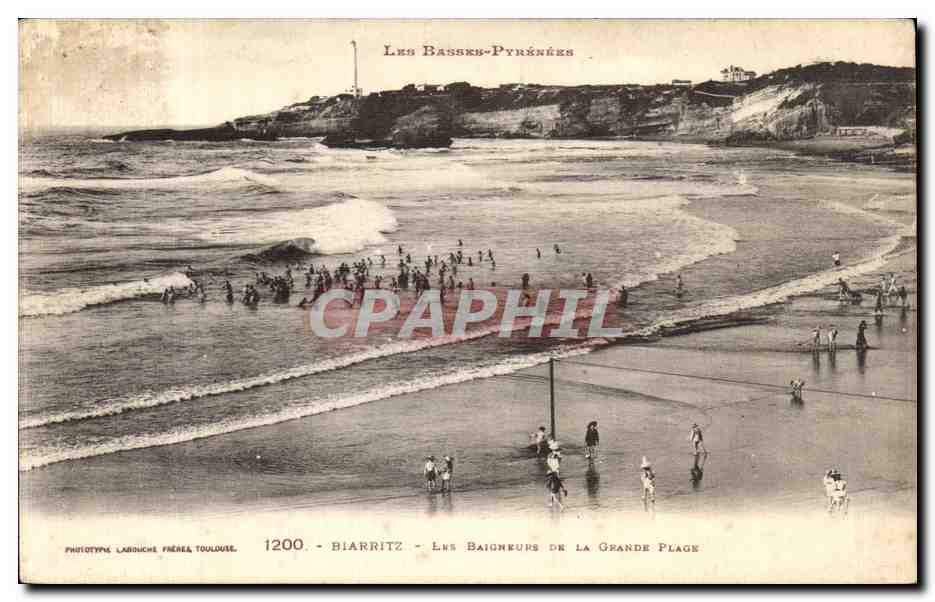CPA Biarritz Les baigneurs de la grande plage 