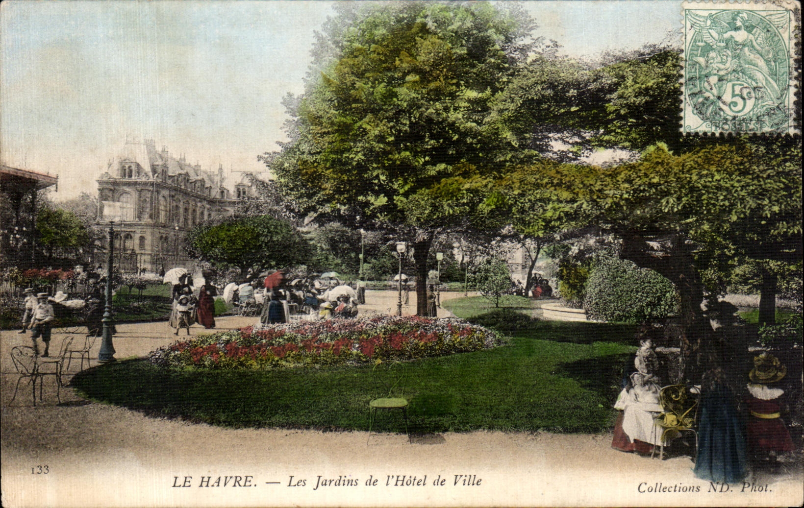 CPA Le Havre Les Jardins de l Hotel de Ville 