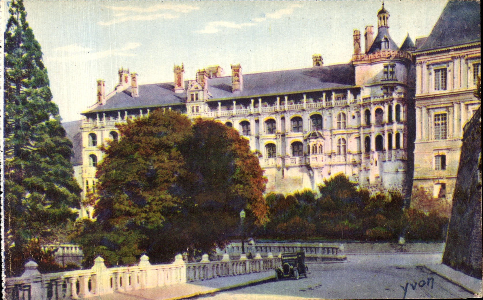 CPA La Douce France Chateaux De La Loire Chateaux de Blois